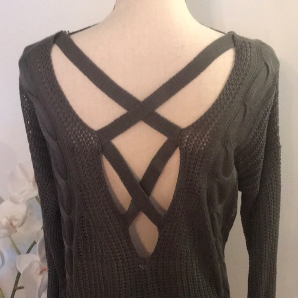 ‼️CLEARANCE‼️  High-Low Cross Back Sweater - Picture 7 of 8